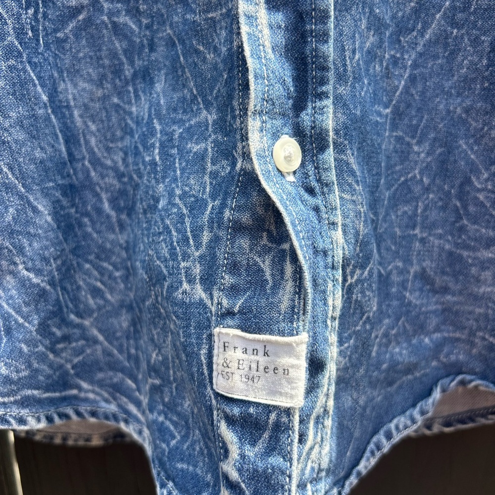 Frank & Eileen Distressed Vintage Wash Denim Barry Shirt XS NWOT - Picture 5 of 8